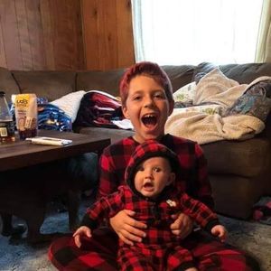 Meet your Posher, Devin